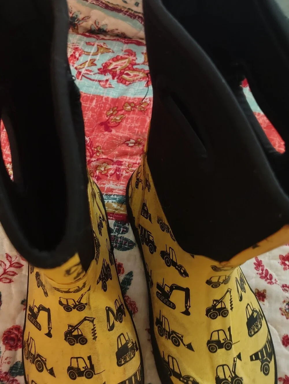 Kids Construction Trucks Yellow Waterproof Neoprene Rubber Rain Boots Pull On 5